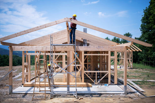 Best Storm Damage Roof Repair  in Lynnville, IN