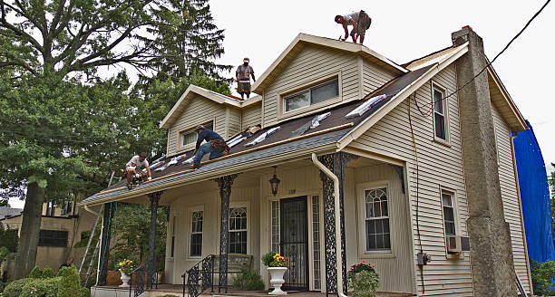 Best Residential Roofing Contractor  in Lynnville, IN